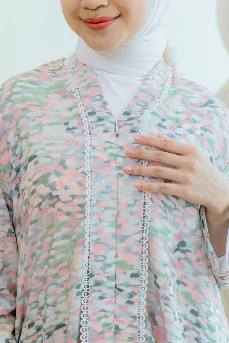 LEIA KEBAYA IN FLOWER FOREST