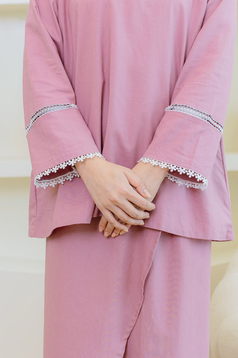 MAYA KURUNG IN PINK ROSE