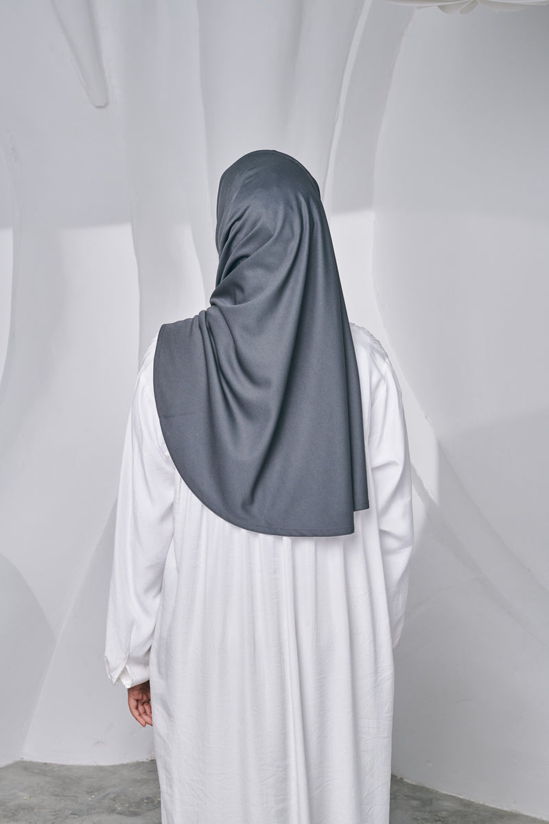 Semi-instant Jersey Shawl in Ashy Black