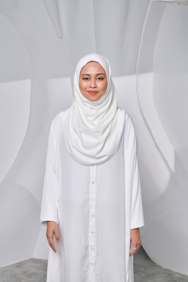 Semi-instant Jersey Shawl in Pearl White