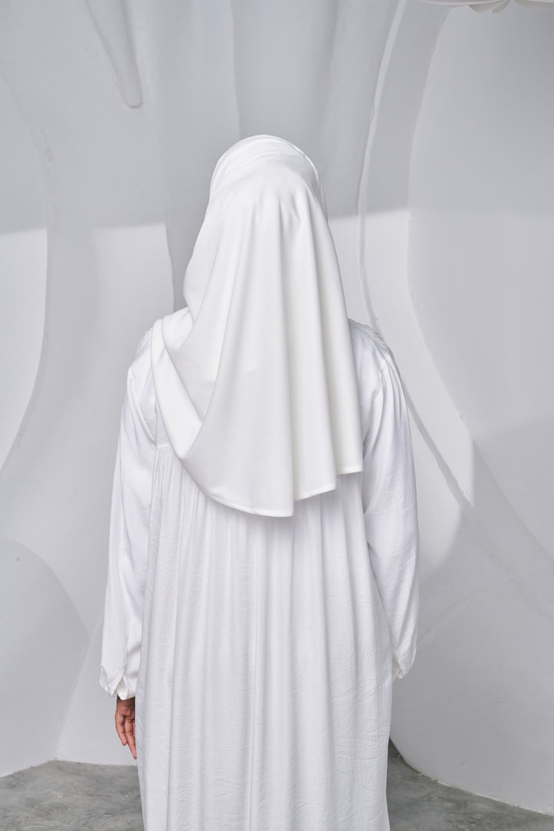 Semi-instant Jersey Shawl in Pearl White