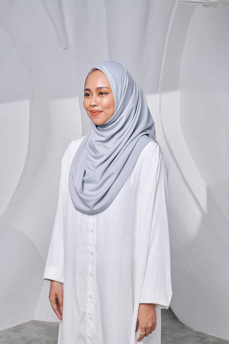 Semi-instant Jersey Shawl in Light Gray